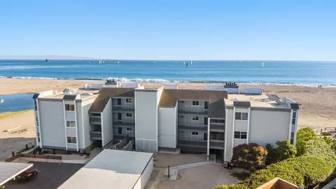 22130 E Cliff Dr 2d, Santa Cruz, CA 95062