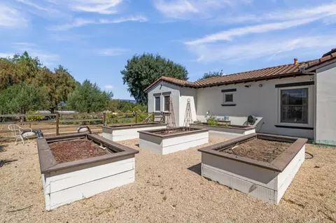 Exterior - 10095 Pomo Pl, Gilroy, CA 95020 photo 18 of 22