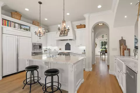 Kitchen - 10095 Pomo Pl, Gilroy, CA 95020 photo 2 of 6