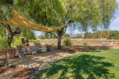 Exterior - 10095 Pomo Pl, Gilroy, CA 95020 photo 14 of 22