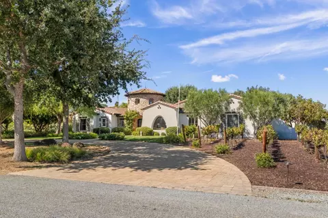 Exterior - 10095 Pomo Pl, Gilroy, CA 95020 photo 3 of 22