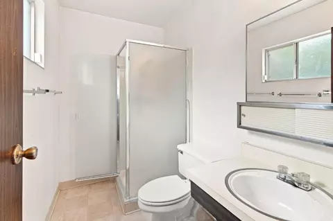 Bath - 2338 Bobwhite Ct, Fairfield, CA 94533 photo 1 of 2
