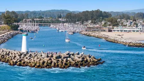 View/Area - 460 Lake Ave, Santa Cruz, CA 95062 photo 1 of 14