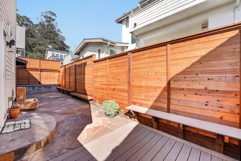 Exterior - 460 Lake Ave, Santa Cruz, CA 95062 photo 6 of 6