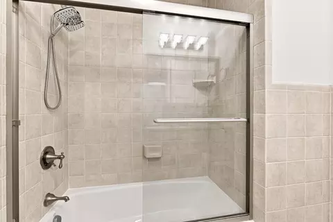 Bath - 229 Spring Valley Ln, Milpitas, CA 95035 photo 4 of 4