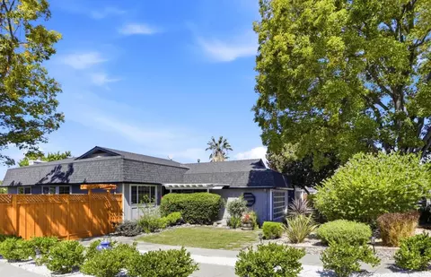 Exterior - 229 Spring Valley Ln, Milpitas, CA 95035 photo 4 of 20