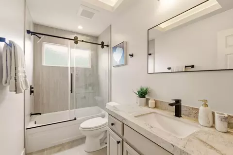 Bath - 35515 Collier Pl, Fremont, CA 94536 photo 3 of 3