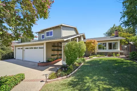 5352 Hounds Est, San Jose, CA 95135
