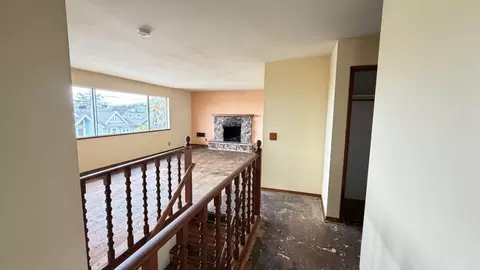 930 Ferdinand Ave, El Granada, CA 94018 photo 2