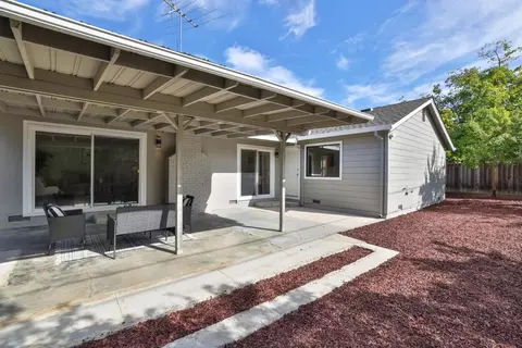 Exterior - 10815 Estates Dr, Cupertino, CA 95014 photo 3 of 6