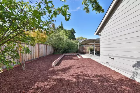 Exterior - 10815 Estates Dr, Cupertino, CA 95014 photo 5 of 6
