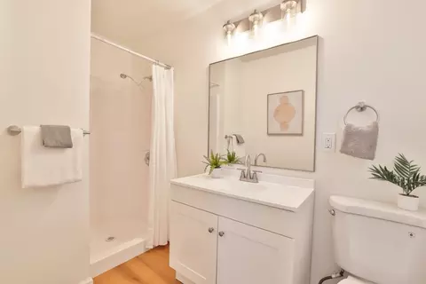 Bath - 10815 Estates Dr, Cupertino, CA 95014 photo 1 of 1
