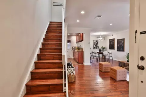 Entry Way - 248 E Red Oak Dr E, Sunnyvale, CA 94086 photo 1 of 1
