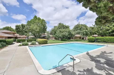 Exterior - 248 E Red Oak Dr E, Sunnyvale, CA 94086 photo 5 of 7