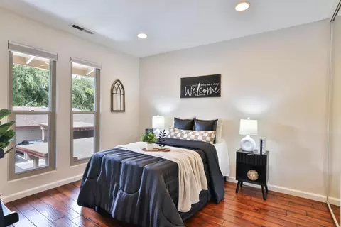 Bedroom - 248 E Red Oak Dr E, Sunnyvale, CA 94086 photo 2 of 3