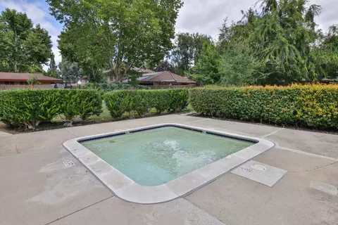Exterior - 248 E Red Oak Dr E, Sunnyvale, CA 94086 photo 7 of 7