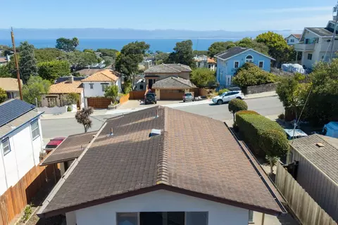 View/Area - 835 Pine St, Monterey, CA 93940 photo 2 of 4