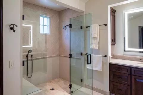 Bath - 1540 Viscaino Rd, Pebble Beach, CA 93953 photo 2 of 4
