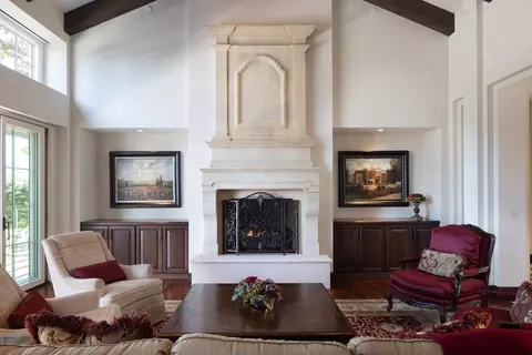 Living - 1540 Viscaino Rd, Pebble Beach, CA 93953 photo 2 of 4