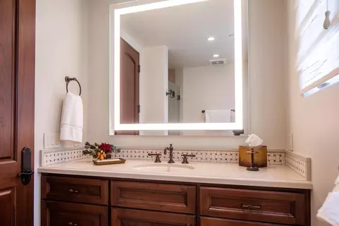 Bath - 1540 Viscaino Rd, Pebble Beach, CA 93953 photo 4 of 4