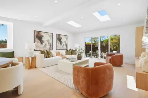 Living - 202 Thompson Ave, Mountain View, CA 94043 photo 1 of 7