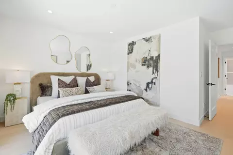 Bedroom - 202 Thompson Ave, Mountain View, CA 94043 photo 10 of 14