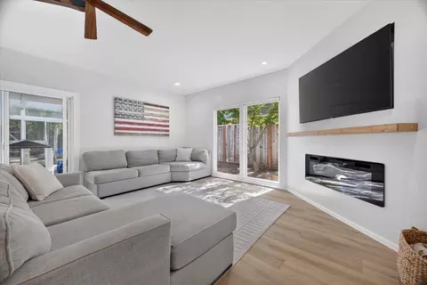 Living - 23007 Espada Dr, Salinas, CA 93908 photo 4 of 4