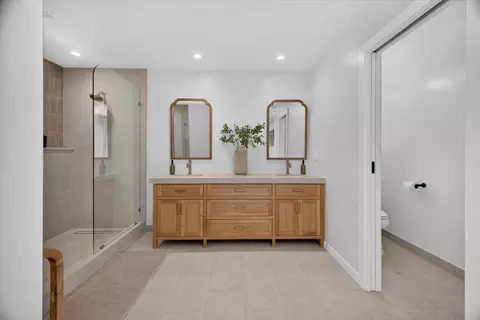 Bath - 23007 Espada Dr, Salinas, CA 93908 photo 1 of 7