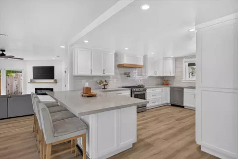 Kitchen - 23007 Espada Dr, Salinas, CA 93908 photo 2 of 5