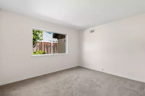 Bedroom - 6053 Thurber Ln, Santa Cruz, CA 95065 photo 5 of 6