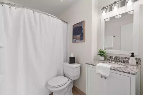 Bath - 6053 Thurber Ln, Santa Cruz, CA 95065 photo 3 of 3