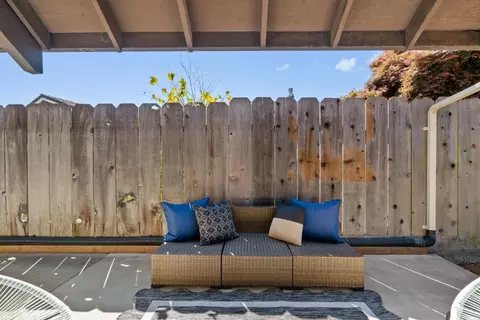 Exterior - 6053 Thurber Ln, Santa Cruz, CA 95065 photo 4 of 8