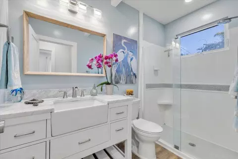 Bath - 539 Riverview Dr, Capitola, CA 95010 photo 1 of 2