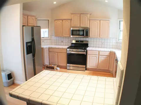 Kitchen - 430-434 Franklin St, Mountain View, CA 94041 photo 4 of 9