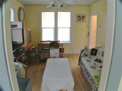 Living - 430-434 Franklin St, Mountain View, CA 94041 photo 2 of 3