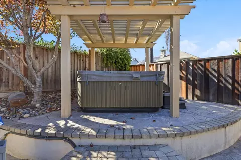 Exterior - 1487 Partridge Dr, Gilroy, CA 95020 photo 5 of 7
