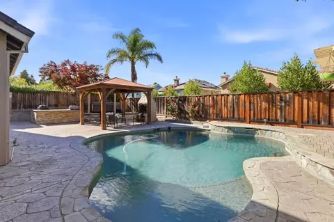 Exterior - 1487 Partridge Dr, Gilroy, CA 95020 photo 3 of 7
