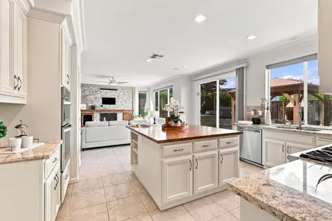 Kitchen - 1487 Partridge Dr, Gilroy, CA 95020 photo 4 of 5