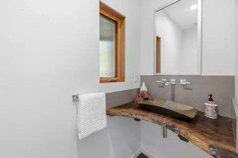Bath - 5300 Glen Haven Rd, Soquel, CA 95073 photo 1 of 7