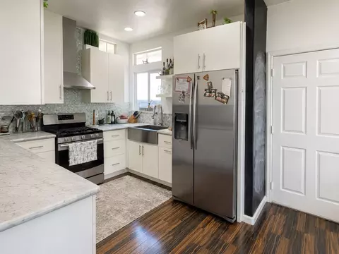 Kitchen - 231 Montclair Ln, Salinas, CA 93906 photo 3 of 3