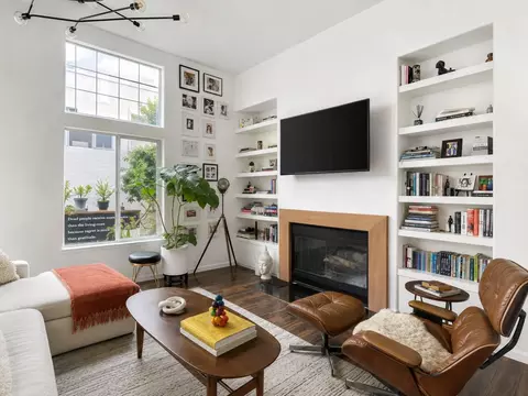 Living - 231 Montclair Ln, Salinas, CA 93906 photo 3 of 4