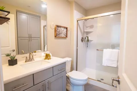 Bath - 4027 Clare St, Dublin, CA 94568 photo 6 of 6