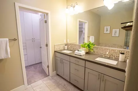 Bath - 4027 Clare St, Dublin, CA 94568 photo 1 of 6