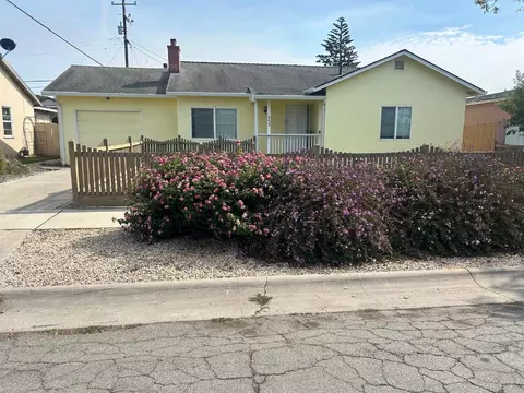 Crescent Way, Salinas, CA 93906 photo 2