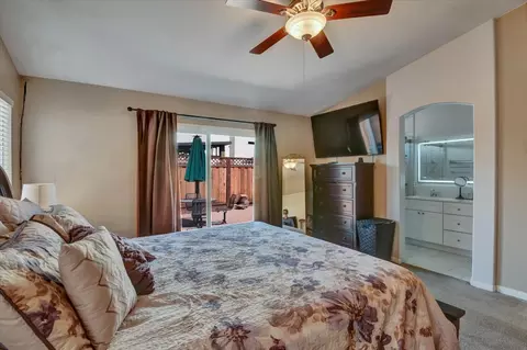 Bedroom - 1093 Lambdin St, Manteca, CA 95336 photo 3 of 4