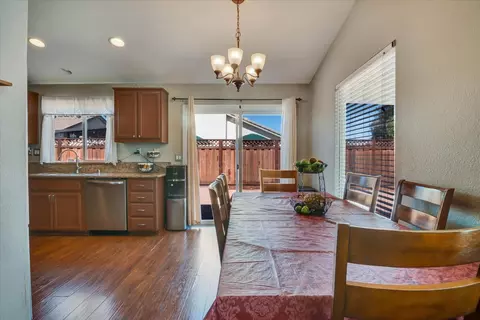 Dining - 1093 Lambdin St, Manteca, CA 95336 photo 1 of 1