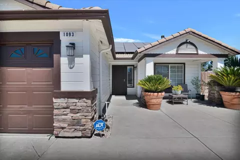 Exterior - 1093 Lambdin St, Manteca, CA 95336 photo 5 of 9