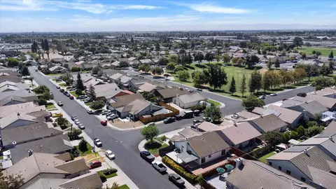 View/Area - 1093 Lambdin St, Manteca, CA 95336 photo 9 of 11