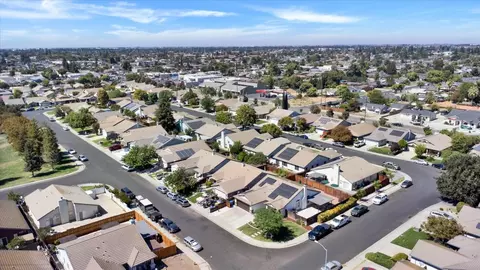 View/Area - 1093 Lambdin St, Manteca, CA 95336 photo 10 of 11