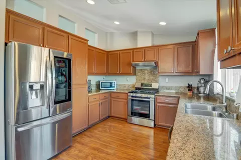 Kitchen - 1093 Lambdin St, Manteca, CA 95336 photo 1 of 3